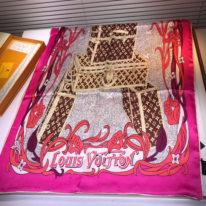 Louis Vuitton Scarf LVS00054